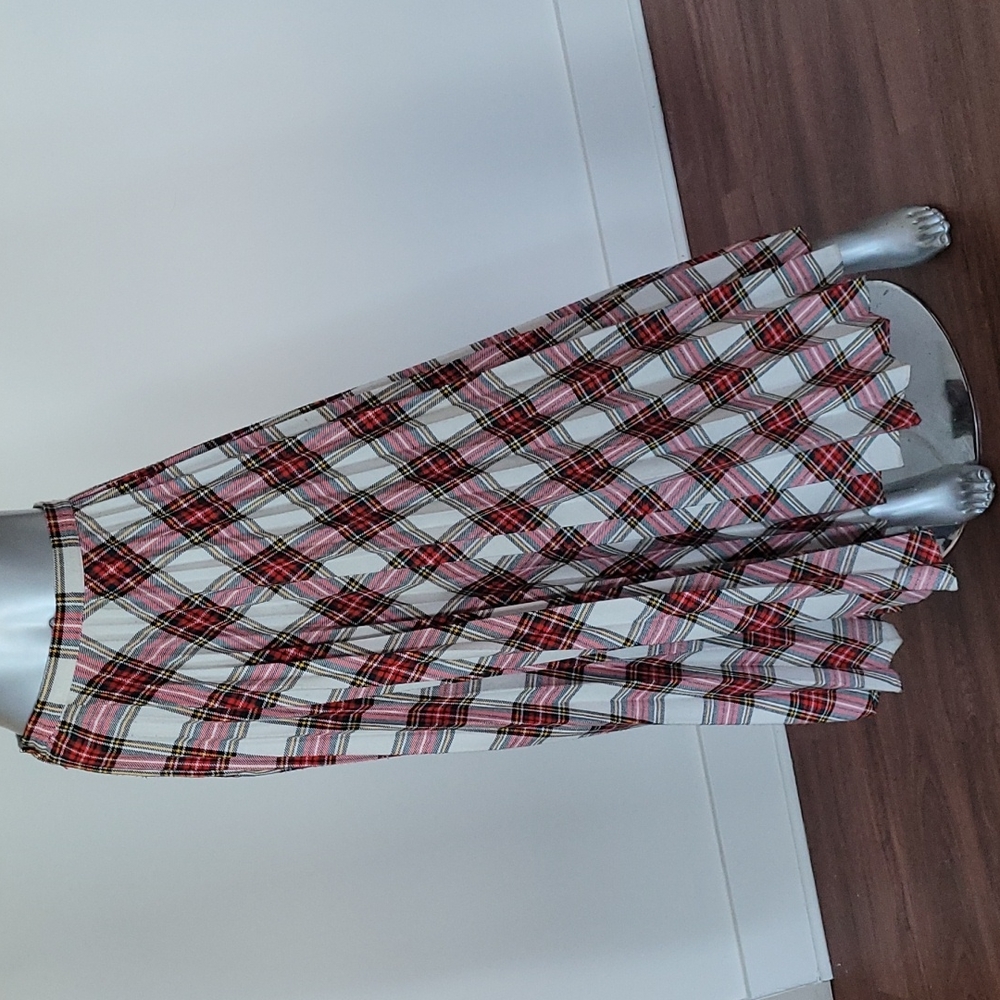 Plaid Pleated Maxi Skirt